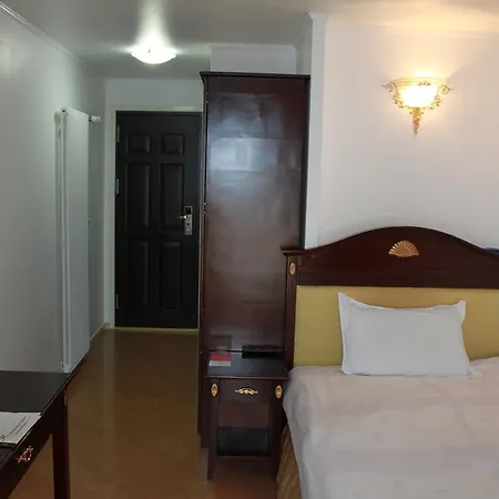 Hotel Langenthal 호텔 랑간테